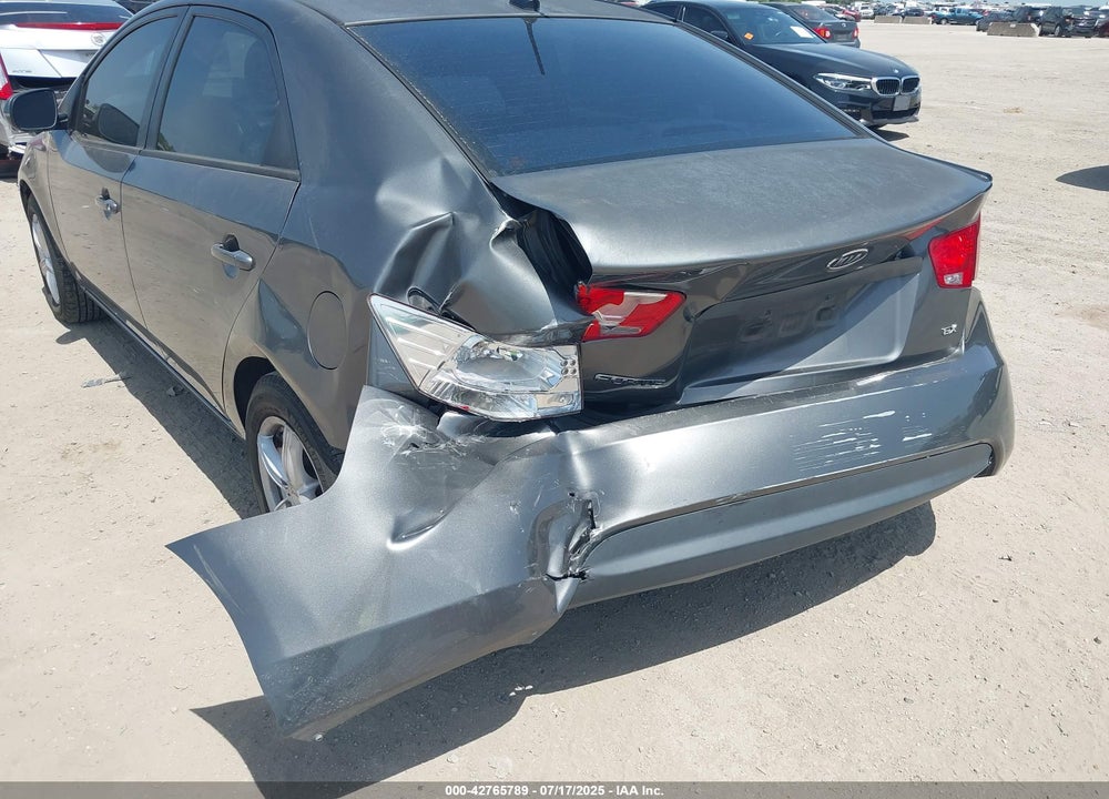 2013 KIA FORTE VIN: KNAFU4A21D5730320