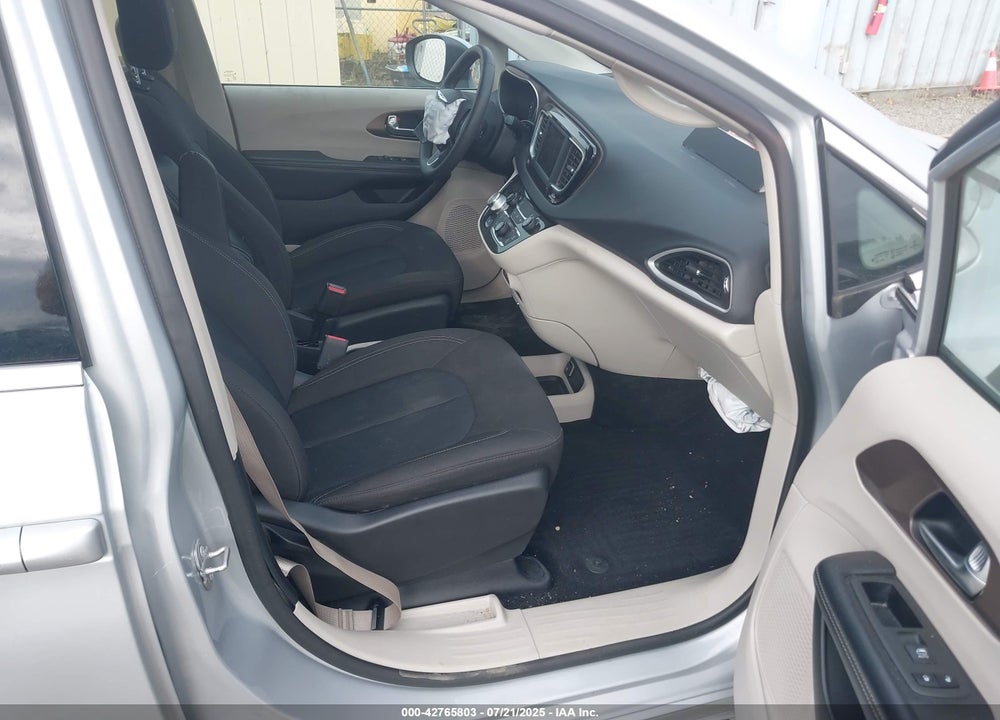 2022 CHRYSLER VOYAGER LX VIN: 2C4RC1CG1NR215624