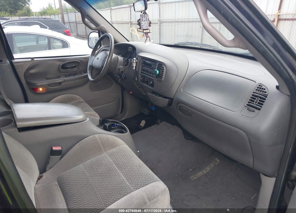 2001 FORD F-150 VIN: 1FTRW08L71KF51617