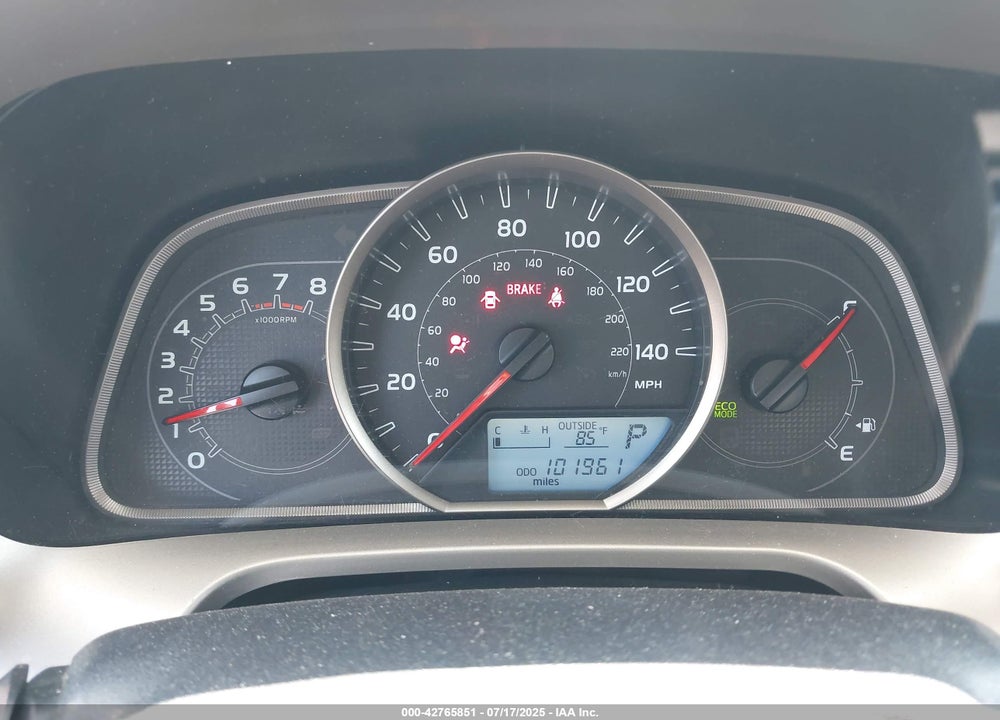 2015 TOYOTA RAV4 VIN: JTMZFREV4FJ050420