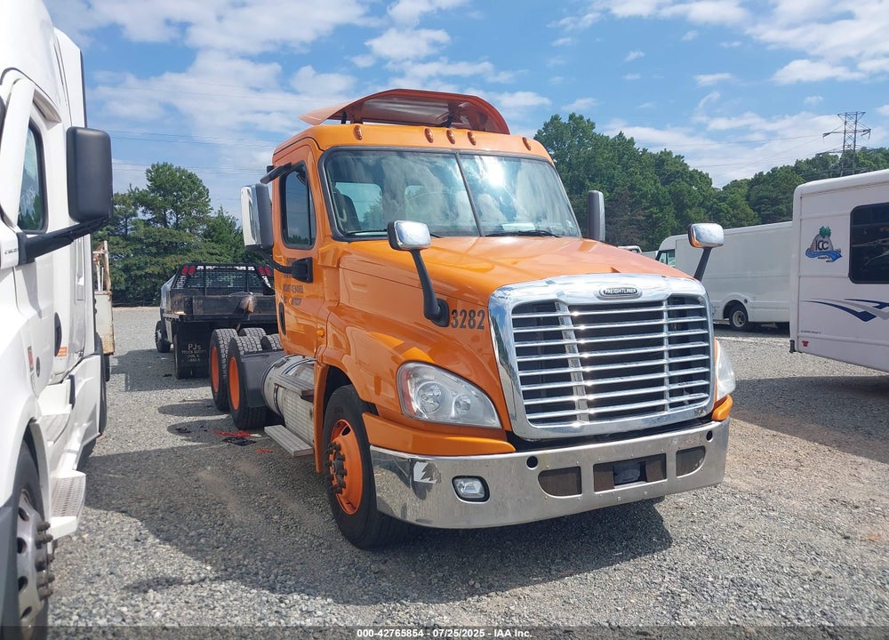 2017 FREIGHTLINER CASCADIA 125 VIN: 3AKJGEDV5HSJA2836