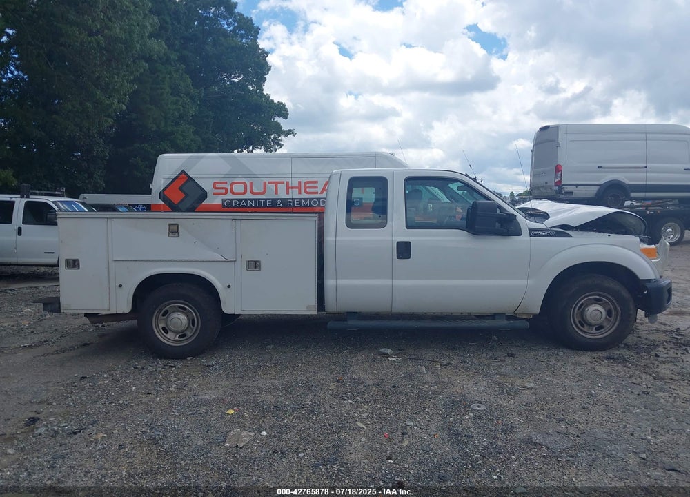 2013 FORD F-250 VIN: 1FT7X2A66DEB52821