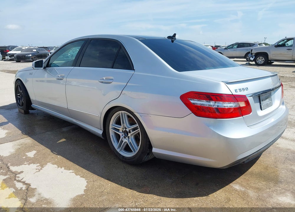 2011 MERCEDES-BENZ E 550 VIN: WDDHF7CB7BA417528