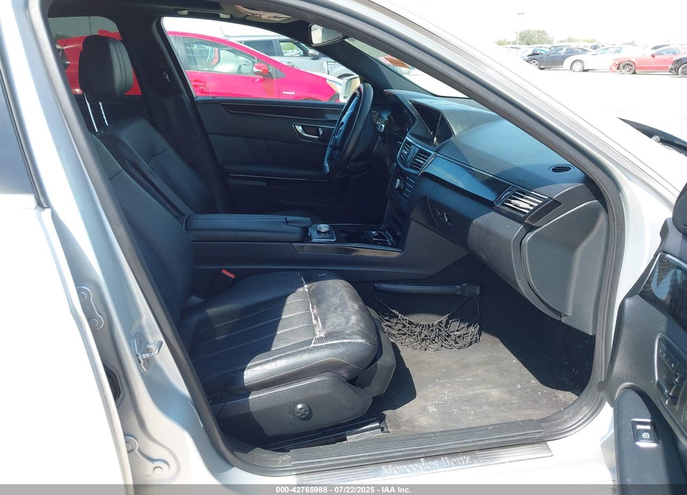 2011 MERCEDES-BENZ E 550 VIN: WDDHF7CB7BA417528