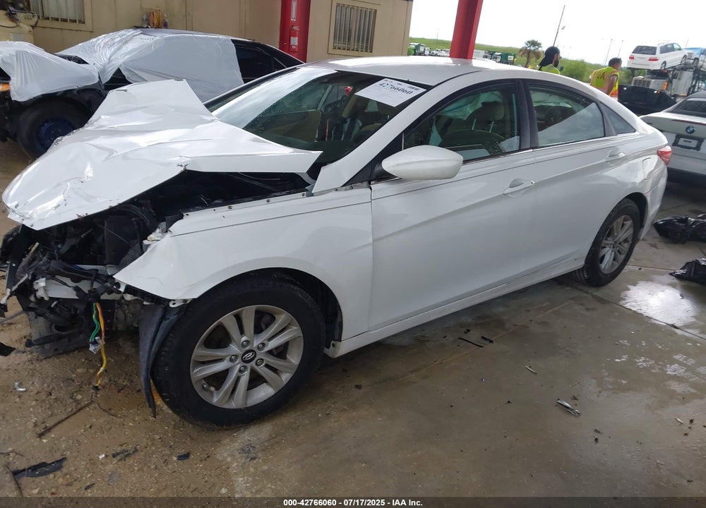 2011 HYUNDAI SONATA VIN: 5NPEB4AC7BH302259