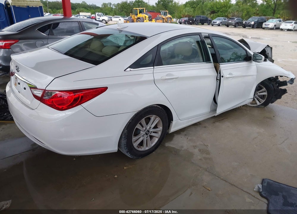 2011 HYUNDAI SONATA VIN: 5NPEB4AC7BH302259