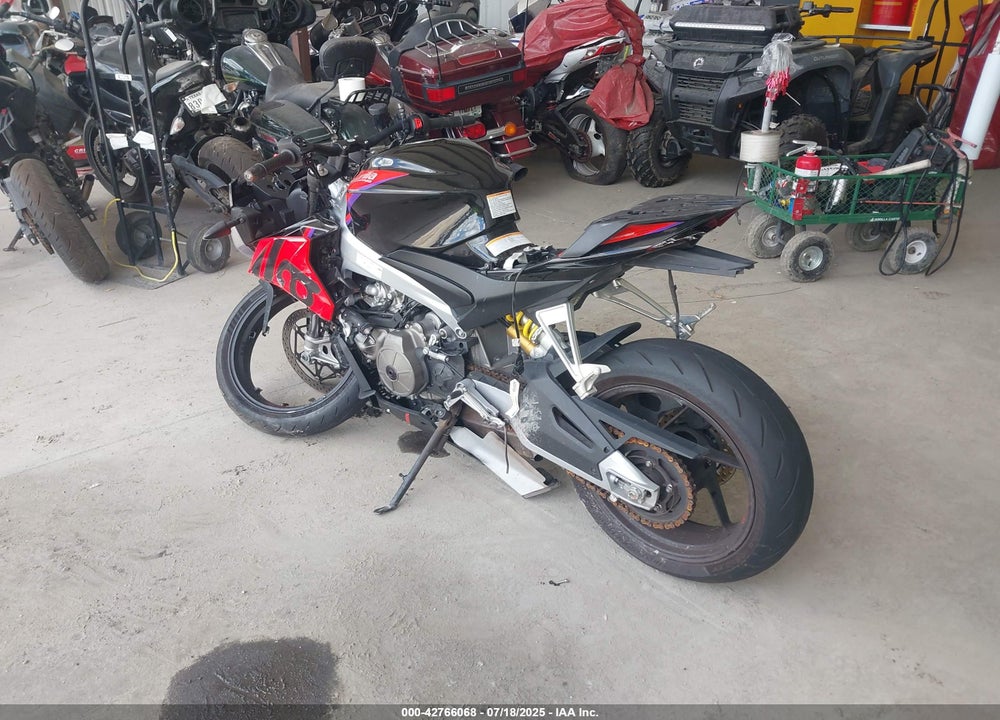 2023 APRILIA TUONO 660 FACTORY VIN: ZD4KSUM00PS000720