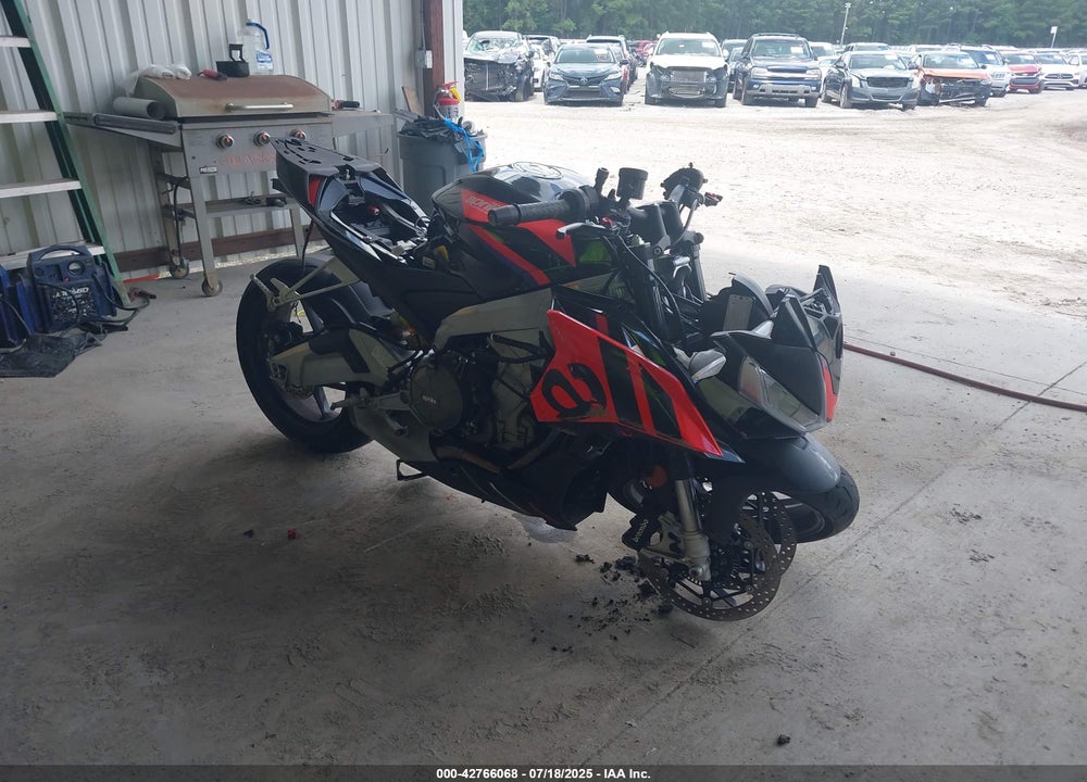 2023 APRILIA TUONO 660 FACTORY VIN: ZD4KSUM00PS000720