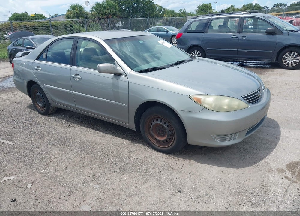 2005 TOYOTA CAMRY LE VIN: 4T1BE32K95U612901