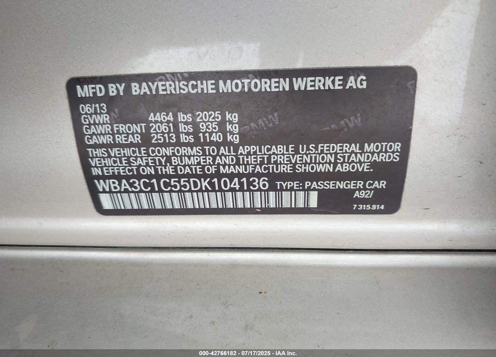 2013 BMW 3 SERIES VIN: WBA3C1C55DK104136