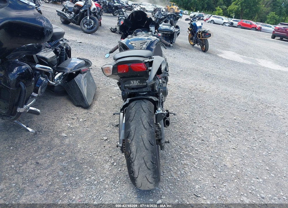 2024 SUZUKI GSX-R600 VIN: JS1GN7FA0R7100817