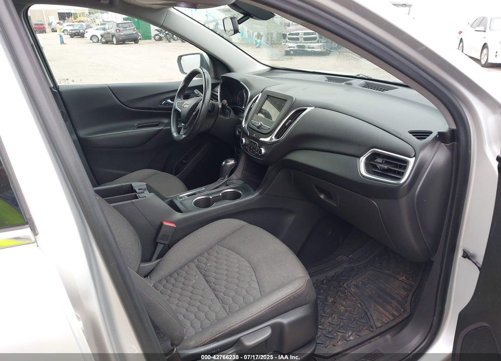 2019 CHEVROLET EQUINOX VIN: 3GNAXKEV2KS654873