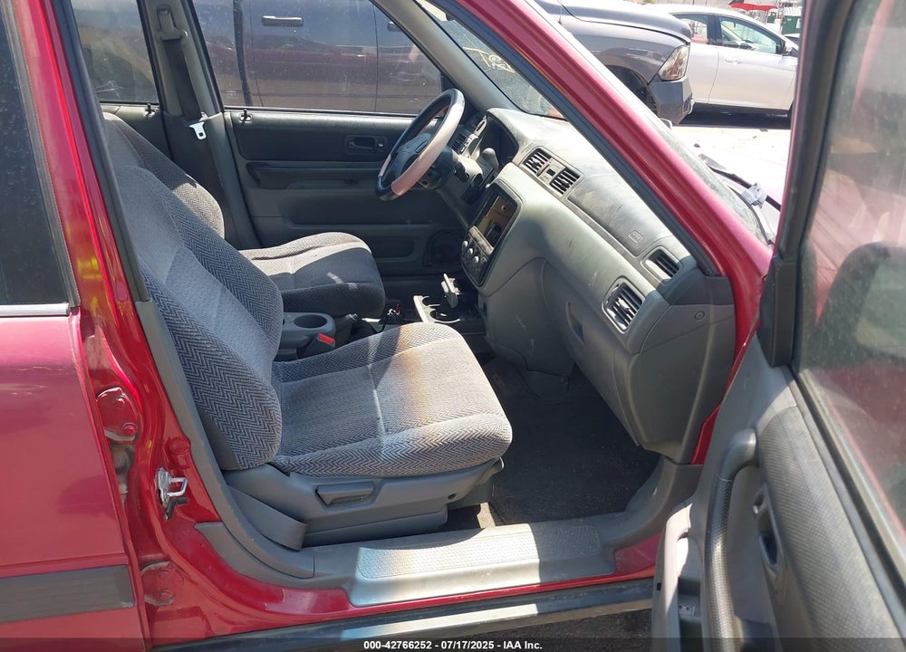 1998 HONDA CR-V EX VIN: JHLRD1863WC060780