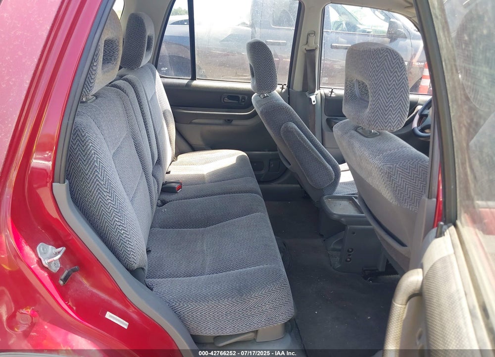 1998 HONDA CR-V EX VIN: JHLRD1863WC060780