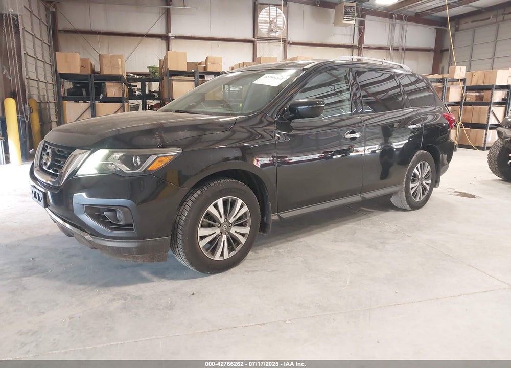 2017 NISSAN PATHFINDER VIN: 5N1DR2MN5HC684977
