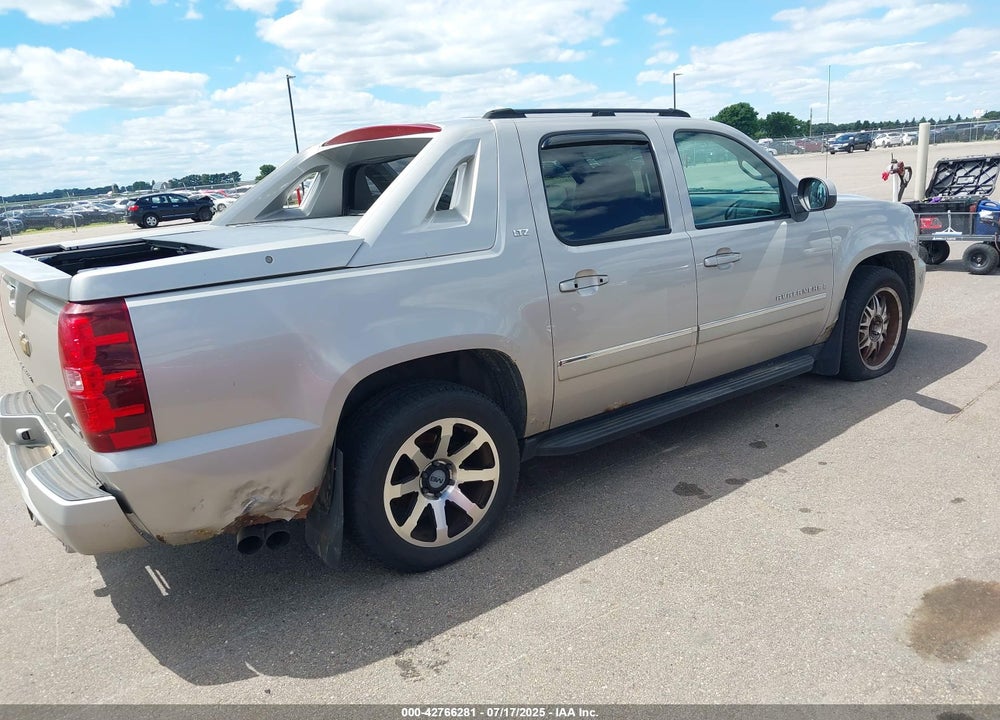 2007 CHEVROLET AVALANCHE 1500 LTZ VIN: 3GNFK123X7G171093