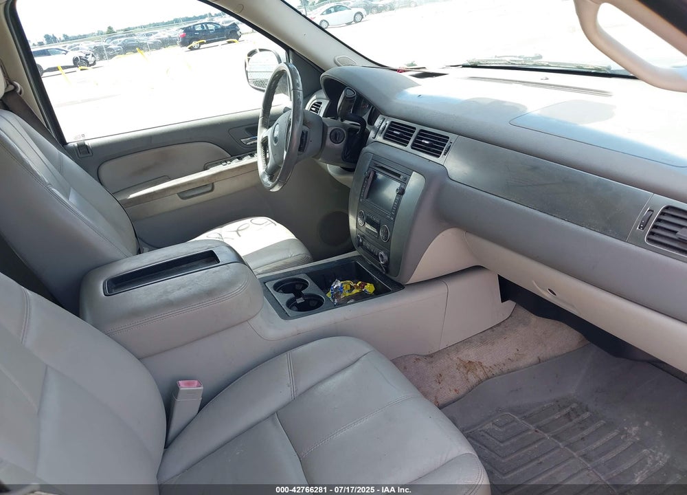 2007 CHEVROLET AVALANCHE 1500 LTZ VIN: 3GNFK123X7G171093