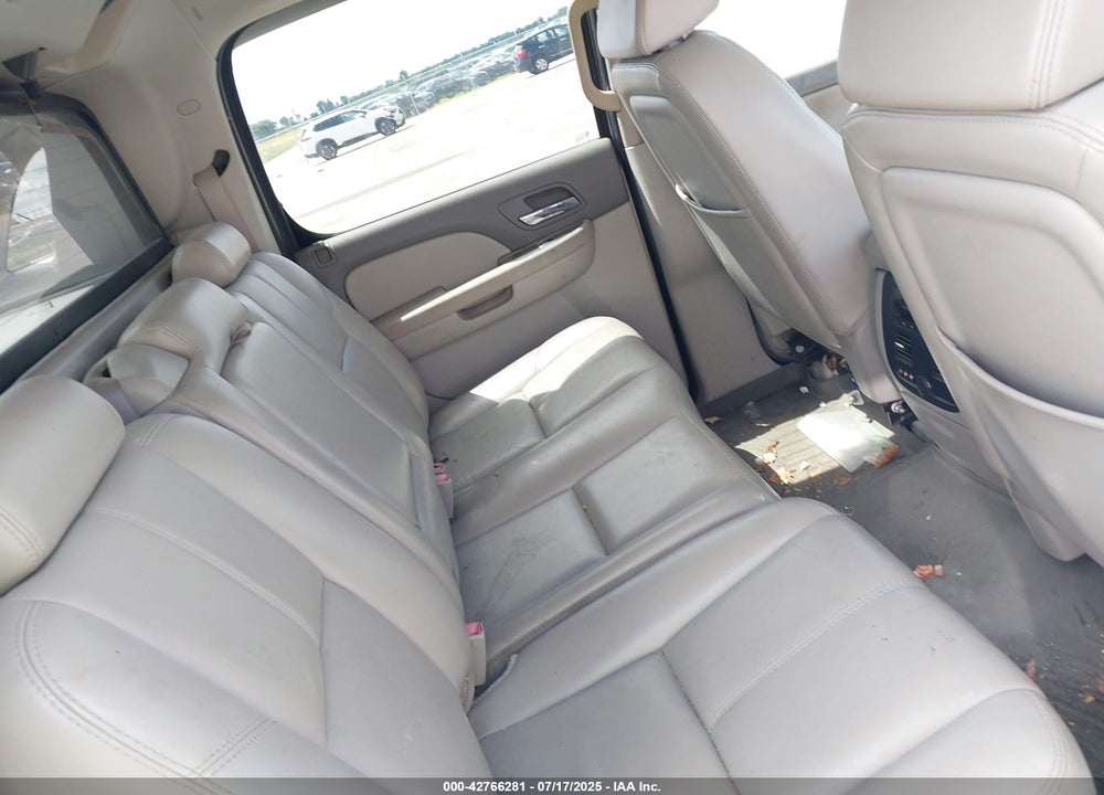 2007 CHEVROLET AVALANCHE 1500 LTZ VIN: 3GNFK123X7G171093
