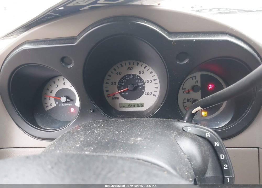 2004 NISSAN FRONTIER XE VIN: 1N6DD26T64C458310