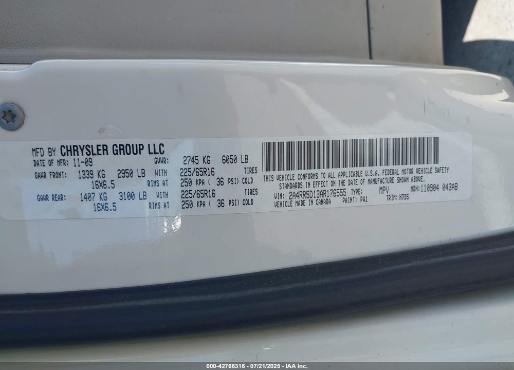 2010 CHRYSLER TOWN & COUNTRY TOURING VIN: 2A4RR5D13AR176555