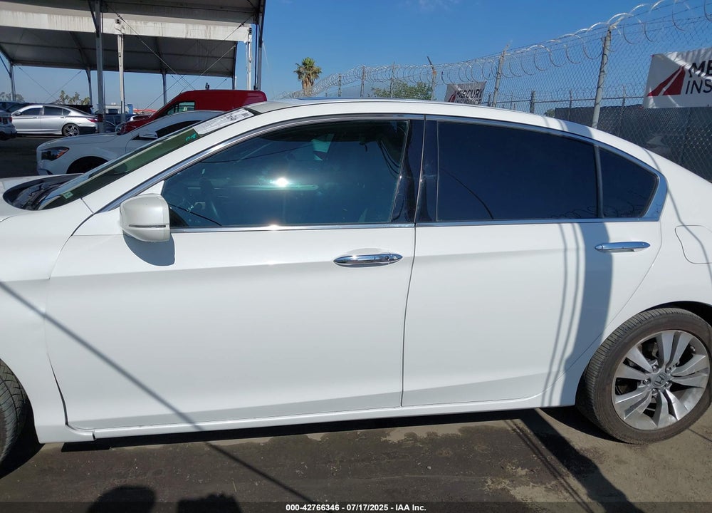 2015 HONDA ACCORD EX-L V-6 VIN: 1HGCR3F89FA018003