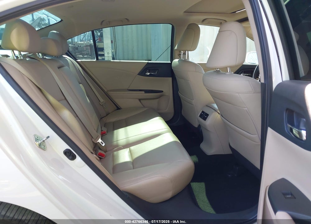 2015 HONDA ACCORD EX-L V-6 VIN: 1HGCR3F89FA018003