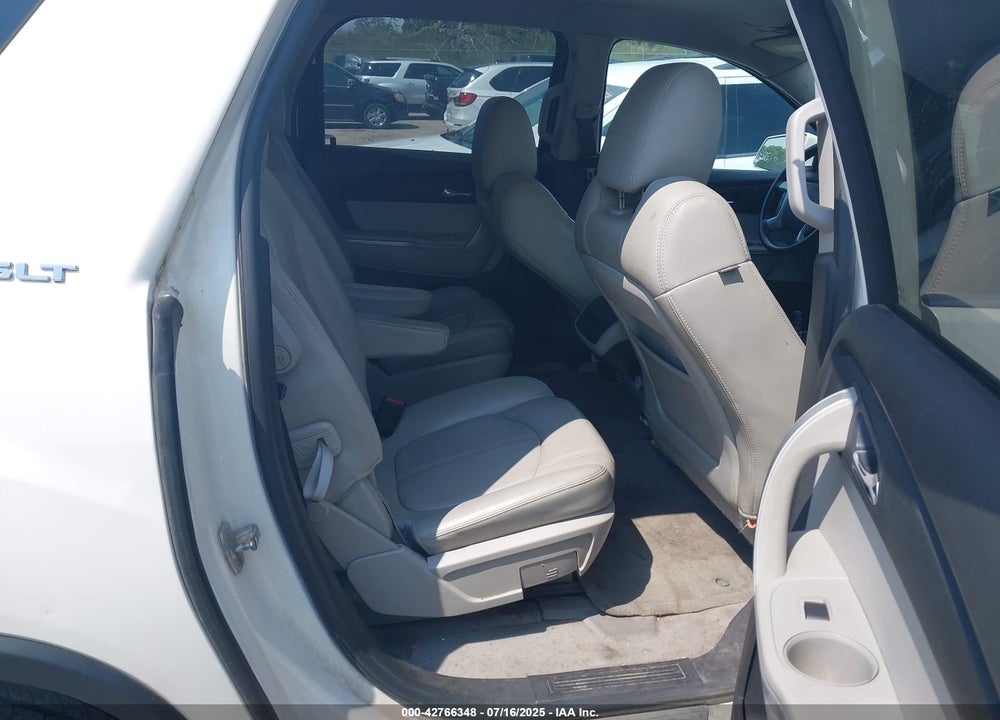 2011 GMC ACADIA VIN: 1GKKVRED1BJ290132