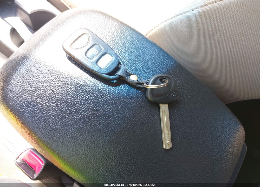 2014 HYUNDAI ELANTRA GT VIN: KMHD35LHXEU203920
