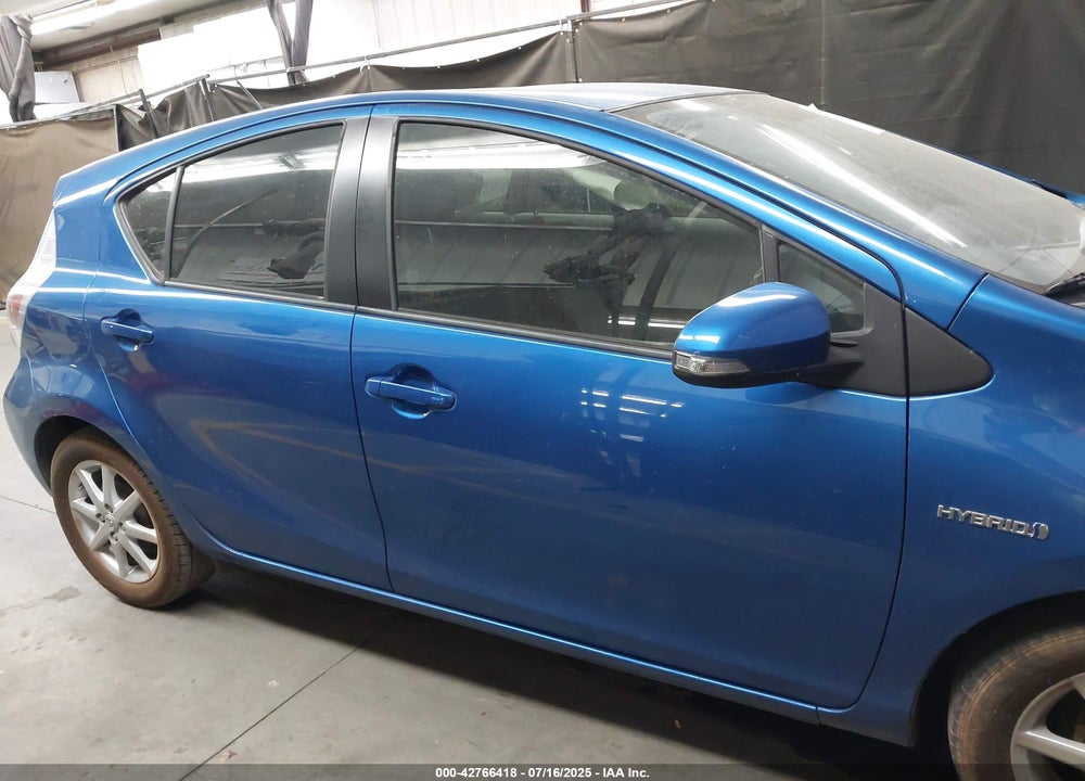 2012 TOYOTA PRIUS C VIN: JTDKDTB33C1507110