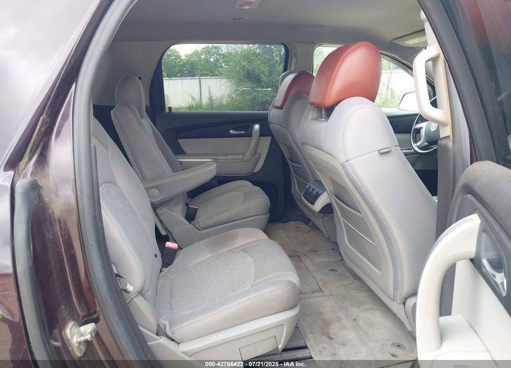 2008 GMC ACADIA VIN: 1GKER13798J230589
