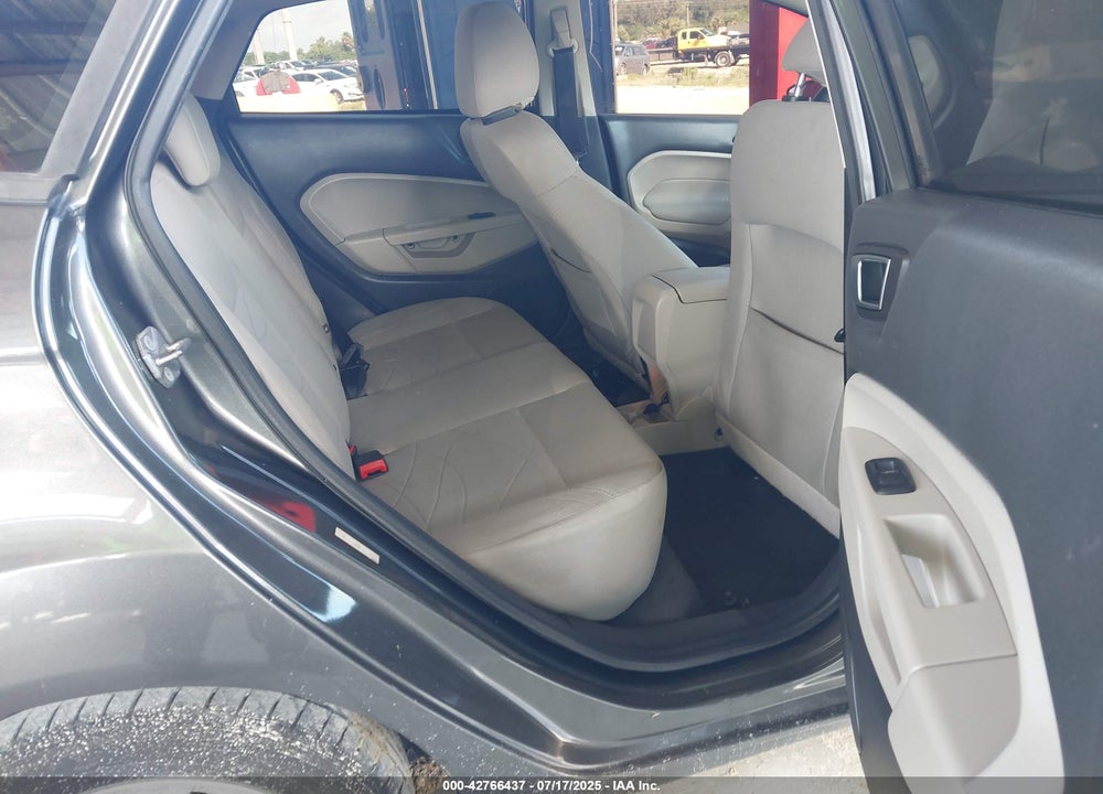 2015 FORD FIESTA SE VIN: 3FADP4BJ3FM214325