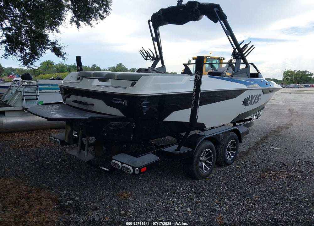 2023 AXIS WAKE VIN: AWRB8911H223