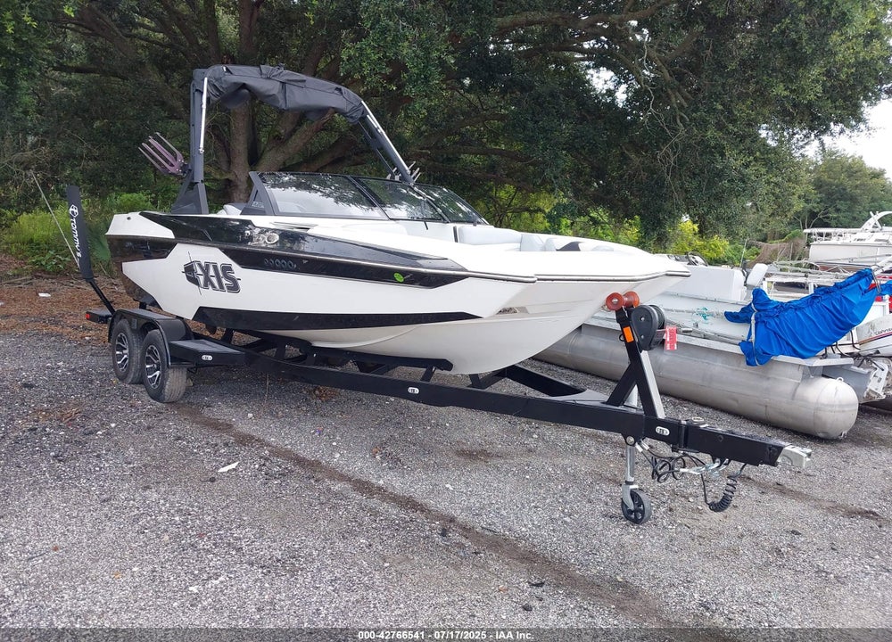 2023 AXIS WAKE VIN: AWRB8911H223