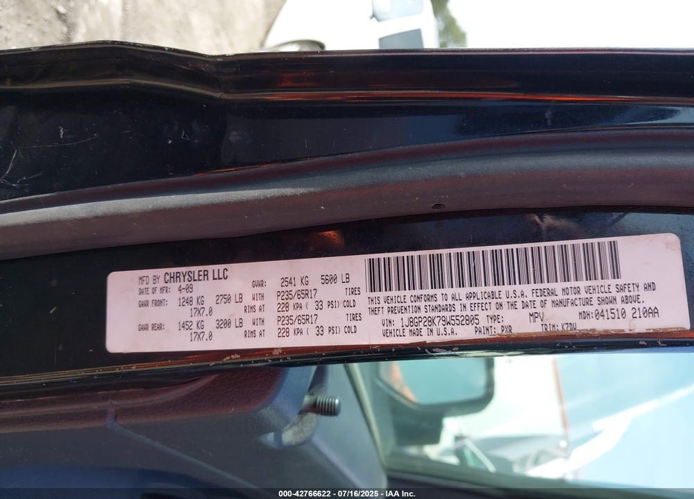 2009 JEEP LIBERTY VIN: 1J8GP28K79W552805