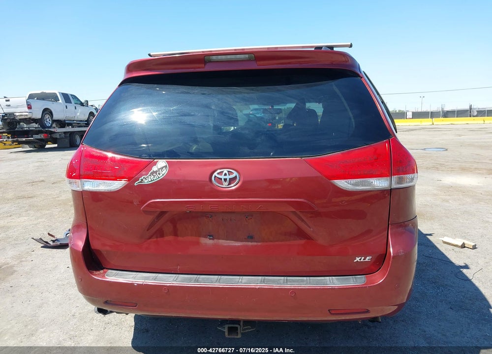2012 TOYOTA SIENNA XLE V6 8 PASSENGER VIN: 5TDYK3DC4CS270336