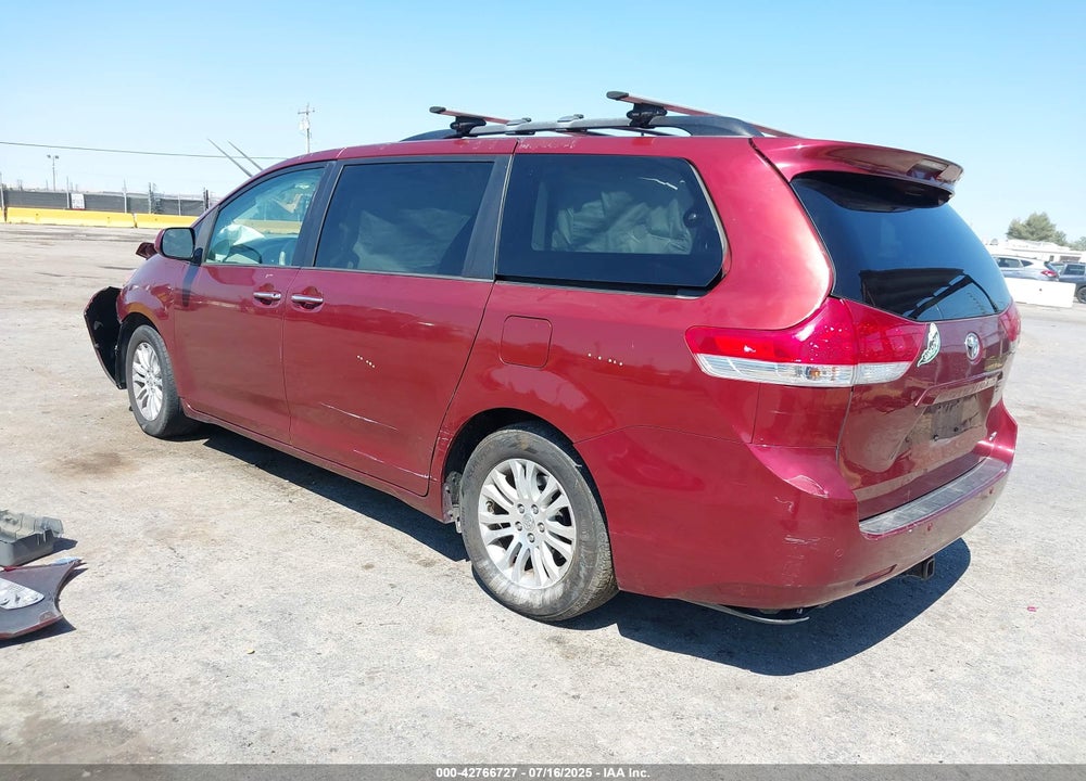 2012 TOYOTA SIENNA XLE V6 8 PASSENGER VIN: 5TDYK3DC4CS270336
