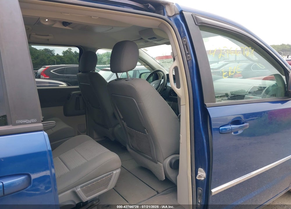 2010 DODGE GRAND CARAVAN SXT VIN: 2D4RN5DX0AR147541