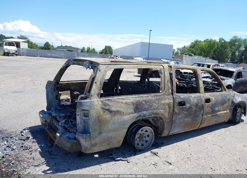 2002 CHEVROLET SUBURBAN 1500 LS VIN: 3GNFK16ZX2G231266