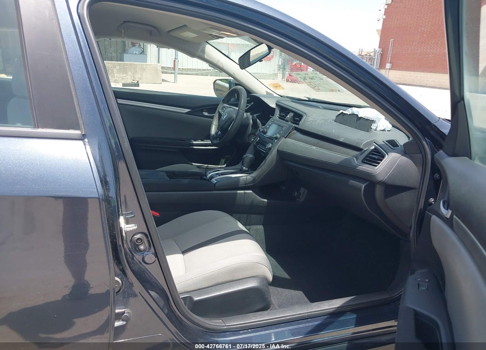 2019 HONDA CIVIC VIN: 19XFC2F69KE000968