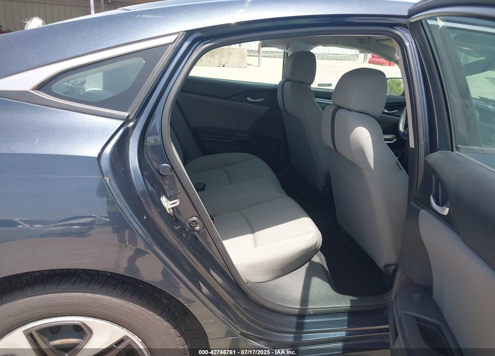 2019 HONDA CIVIC VIN: 19XFC2F69KE000968