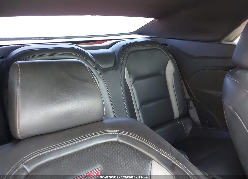 2019 CHEVROLET CAMARO VIN: 1G1FH3D7XK0122730