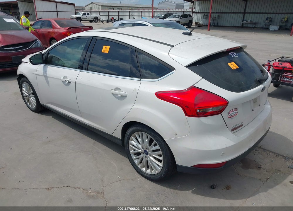 2017 FORD FOCUS VIN: 1FADP3N2XHL268109