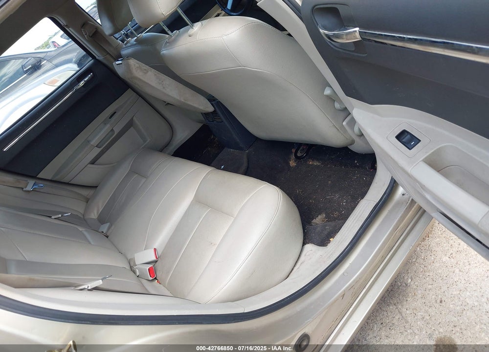 2006 CHRYSLER 300 VIN: 2C3KA53G86H180347