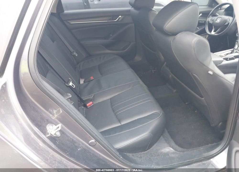 2018 HONDA ACCORD VIN: 1HGCV1F93JA191520