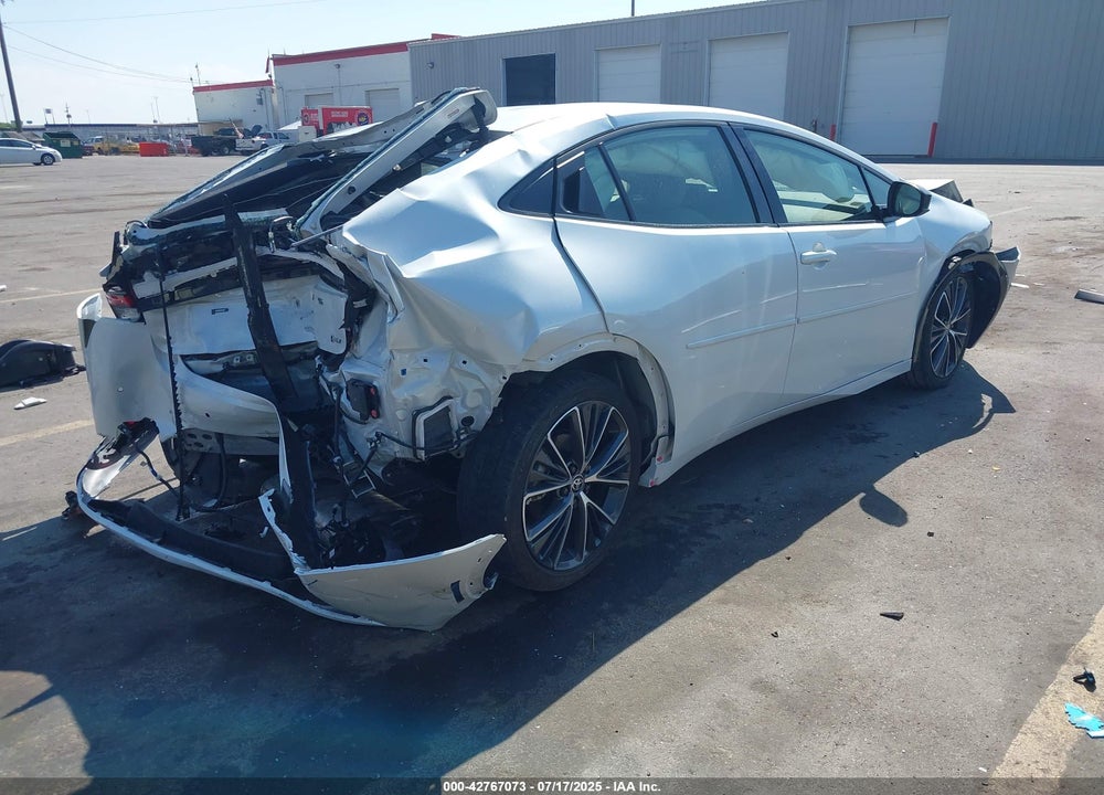 2024 TOYOTA PRIUS XLE VIN: JTDACAAU2R3034987