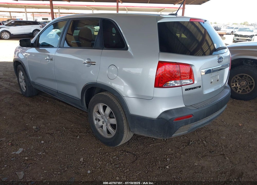 2012 KIA SORENTO VIN: 5XYKT3A12CG306334