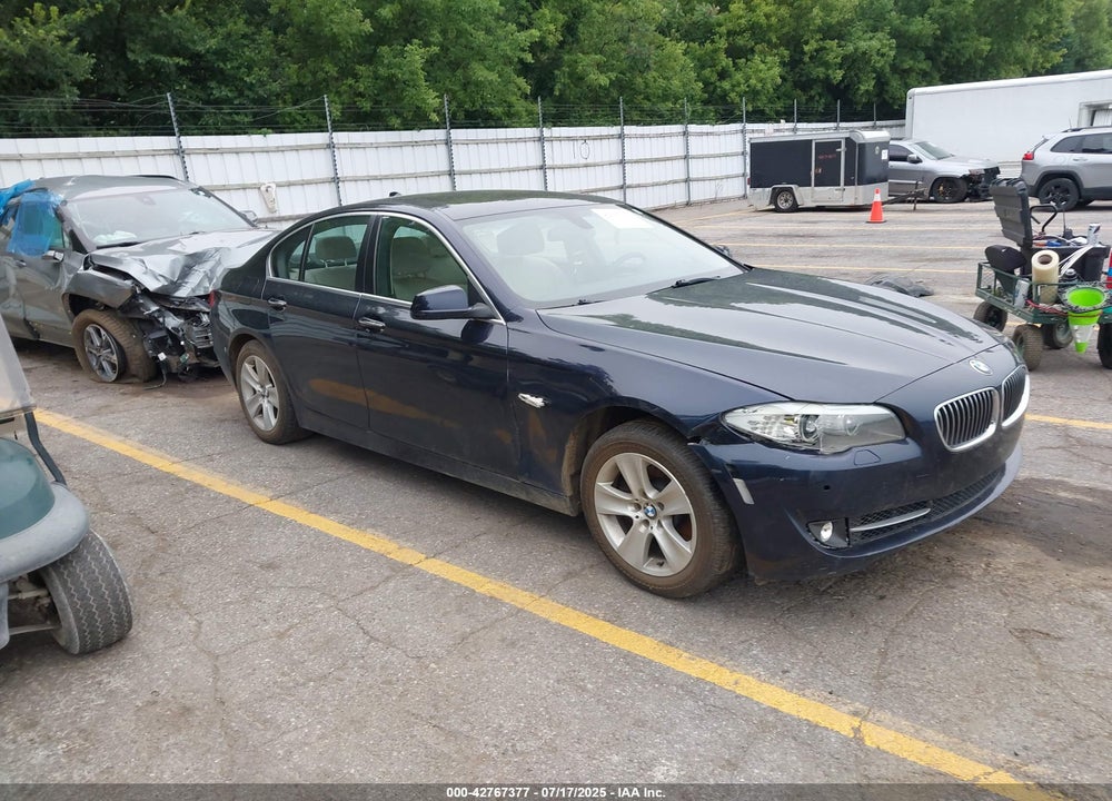 2013 BMW 528I XDRIVE VIN: WBAXH5C58DD114853