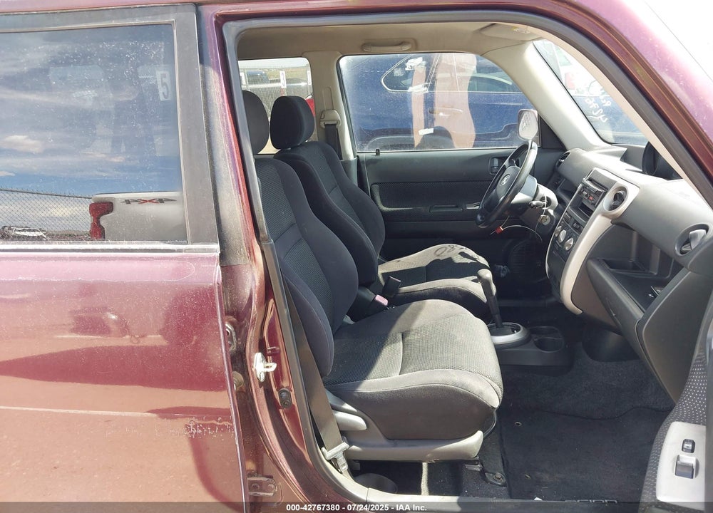 2005 SCION XB VIN: JTLKT324954019376