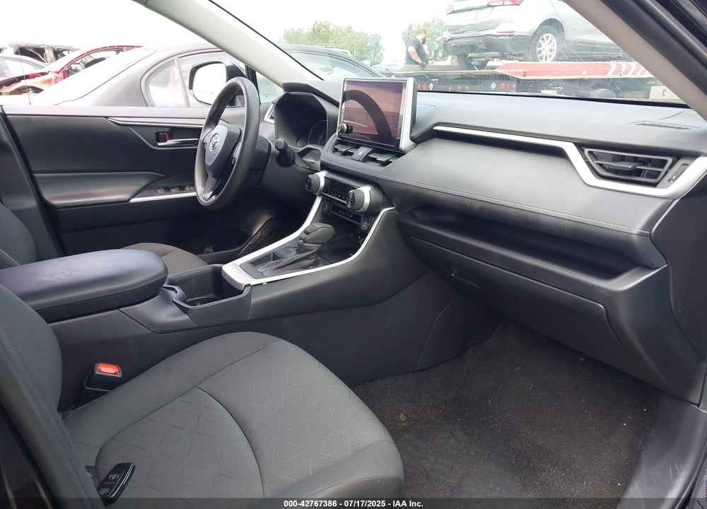 2024 TOYOTA RAV4 XLE VIN: 2T3W1RFV0RW324623
