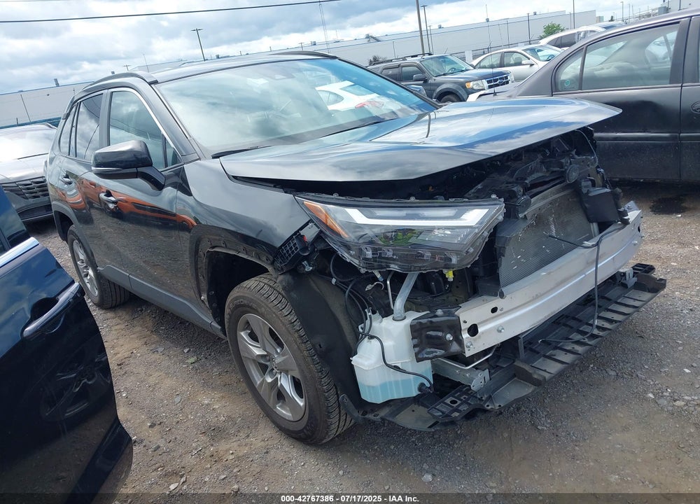 2024 TOYOTA RAV4 XLE VIN: 2T3W1RFV0RW324623
